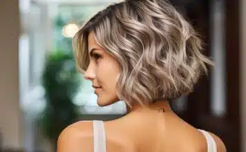 Le carré plongeant mi-long : élégance et facilité de coiffure Le carré plongeant mi-long : élégance et facilité de coiffure